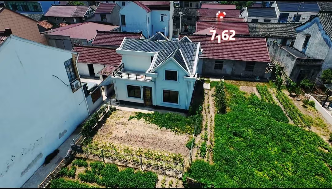 （编号：7162）上海奉贤头桥乡村小院，建筑面积130平左右，室内毛坯，有菜地60平，68万